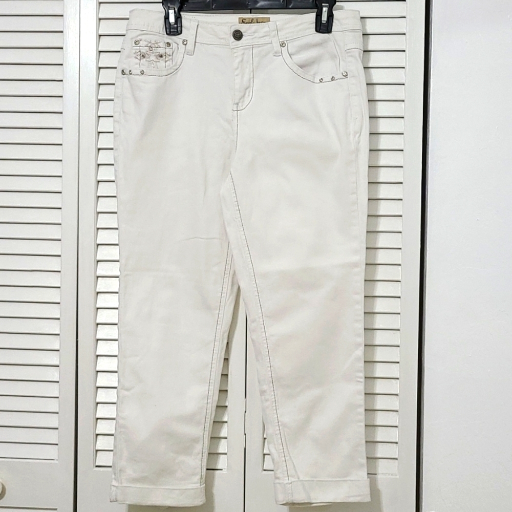 SZ 10 Earl Jean White 5 Rhinestones Pockets Zipper Fly Cuffed Hem Jean